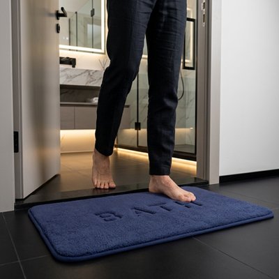 Tapis antidérapant salle de bain en bleu blanc ou gris