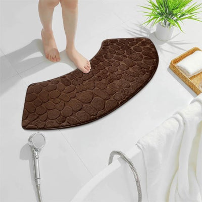 Tapis de douche brun adapté pour la douche de forme ronde